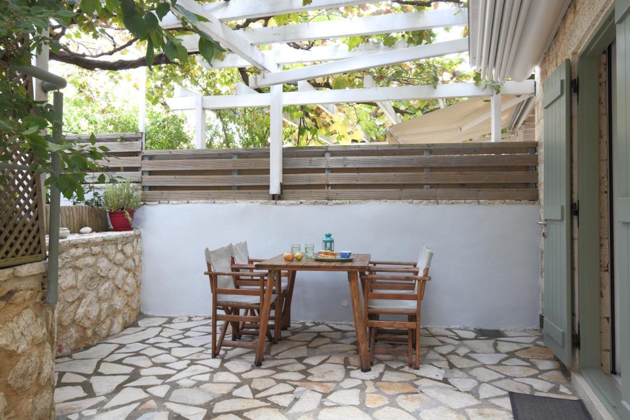 Wild Sea Apartments Ayios Nikitas Luaran gambar