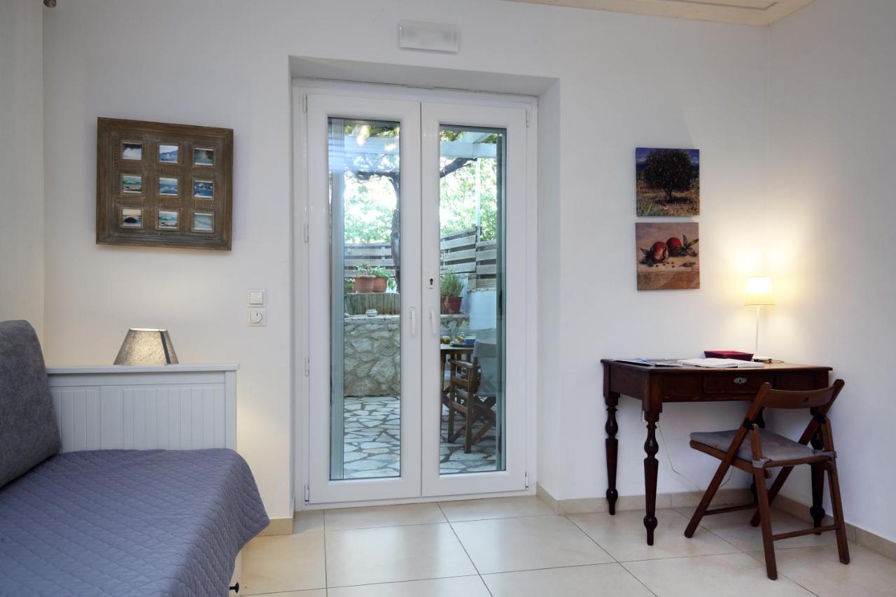 Wild Sea Apartments Ayios Nikitas Luaran gambar
