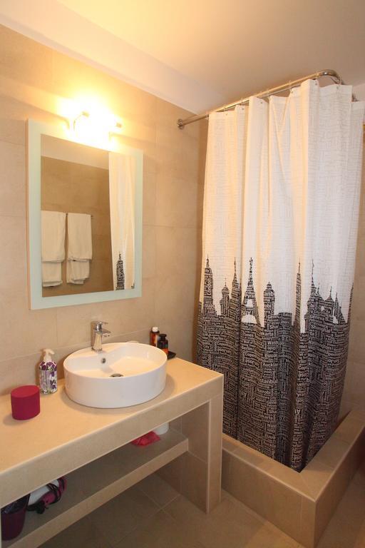 Wild Sea Apartments Ayios Nikitas Bilik gambar